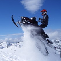 Southern Oregon Snowmobile Rentals & Winter Fun!